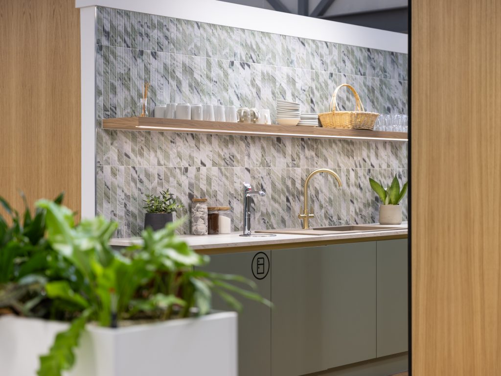 avison-young-office-interior-photography-workpsace-design-build-6